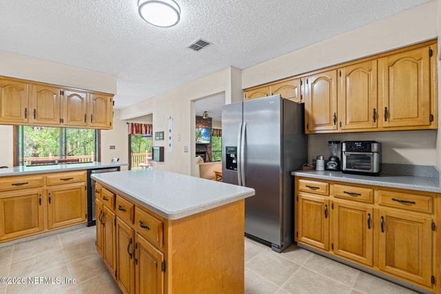 7210 SECRET WOODS Drive, Jacksonville, FL 32216