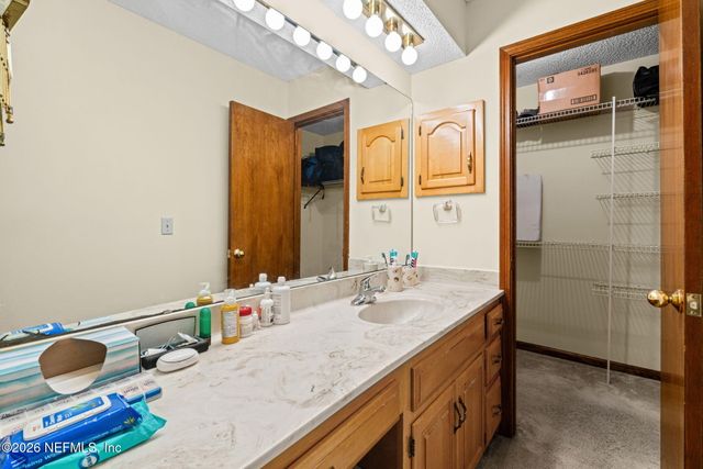 7210 SECRET WOODS Drive, Jacksonville, FL 32216