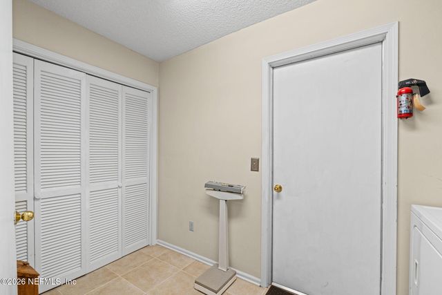 7210 SECRET WOODS Drive, Jacksonville, FL 32216