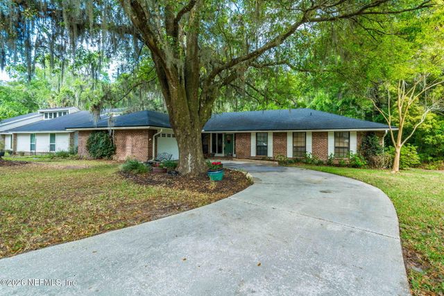 7210 SECRET WOODS Drive, Jacksonville, FL 32216