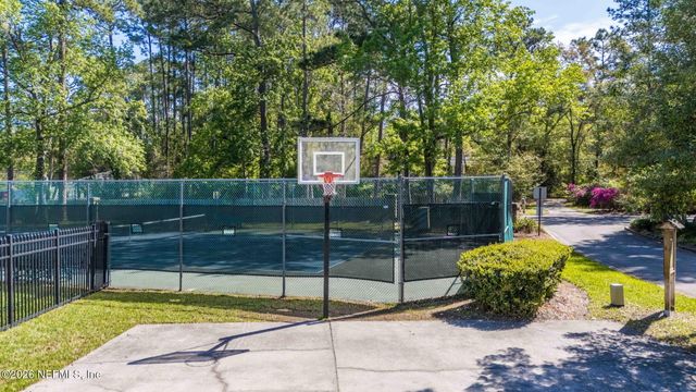 7210 SECRET WOODS Drive, Jacksonville, FL 32216