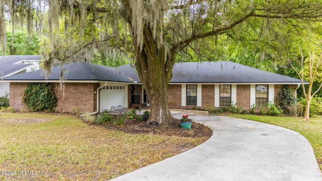 7210 SECRET WOODS Drive, Jacksonville, FL 32216