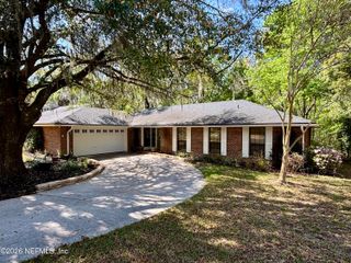 7210 SECRET WOODS Drive, Jacksonville, FL 32216