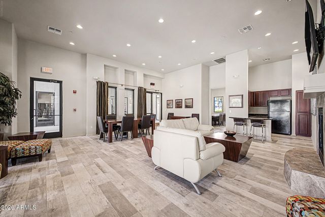 295 N Rural Road 131, Chandler, AZ 85226