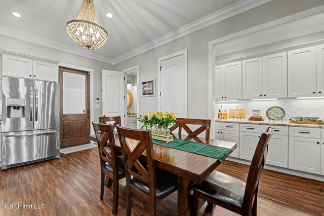 802 Old Spanish Trail, Bay Saint Louis, MS 39520