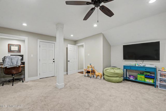 802 Old Spanish Trail, Bay Saint Louis, MS 39520