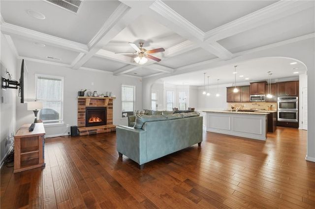 4006 Cherry Wood Drive, Loganville, GA 30052