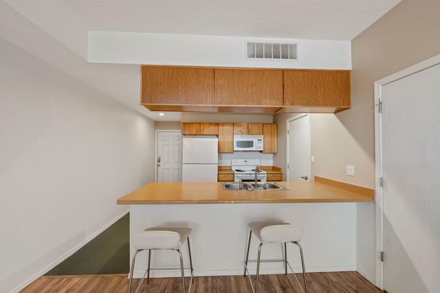 702 Broadway Boulevard SE APT 7, Albuquerque, NM 87102