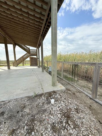 1217 N Monkhouse Drive, Crystal Beach, TX 77650