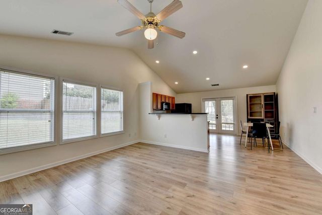 4644 Pine Isle Way, Sugar Hill, GA 30518