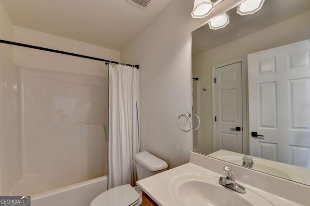 4644 Pine Isle Way, Sugar Hill, GA 30518