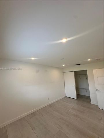 2832 SW 124th Ct, Miami, FL 33175