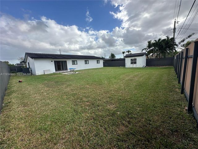 2832 SW 124th Ct, Miami, FL 33175