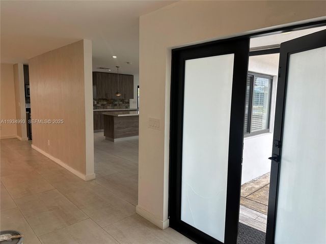 2832 SW 124th Ct, Miami, FL 33175