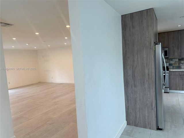 2832 SW 124th Ct, Miami, FL 33175