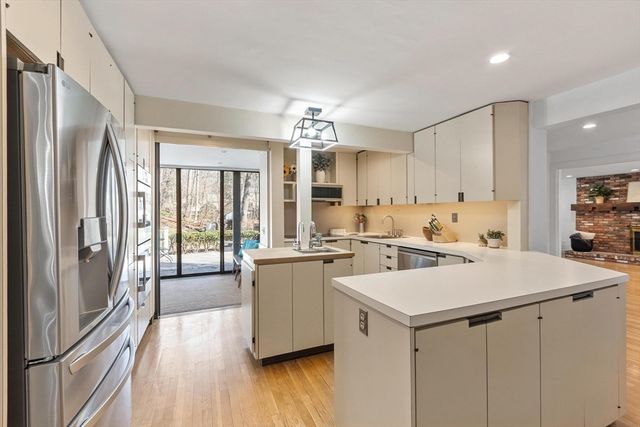 96 Mossman Rd, Sudbury, MA 01776