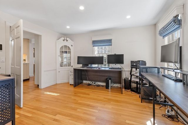 96 Mossman Rd, Sudbury, MA 01776