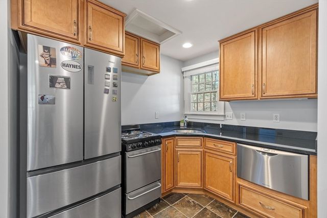 96 Mossman Rd, Sudbury, MA 01776