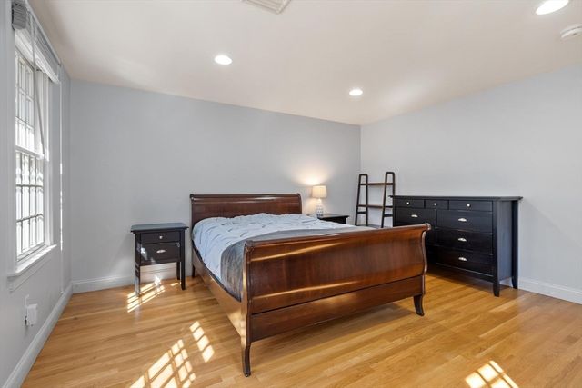 96 Mossman Rd, Sudbury, MA 01776