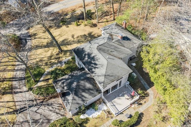 96 Mossman Rd, Sudbury, MA 01776