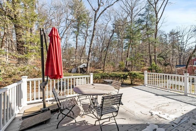 96 Mossman Rd, Sudbury, MA 01776