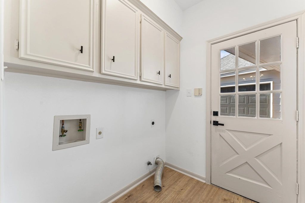 Image 24 of property listing at 20618 Prince Creek Drive, Katy, TX 77450