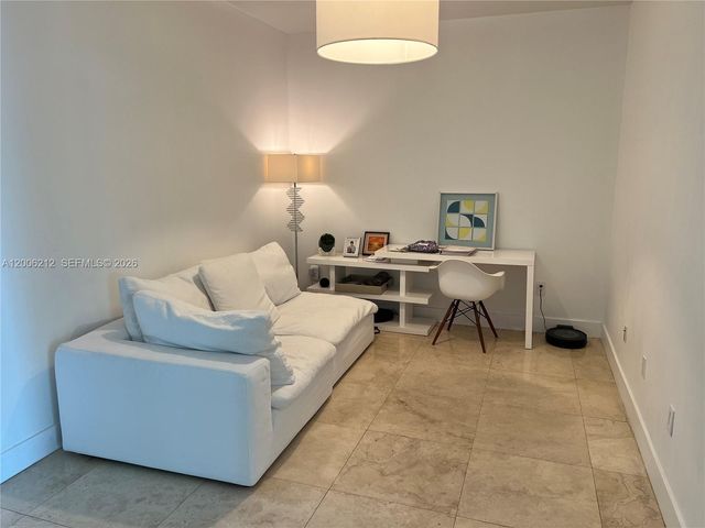 3340 NE 190th St 409, Aventura, FL 33180