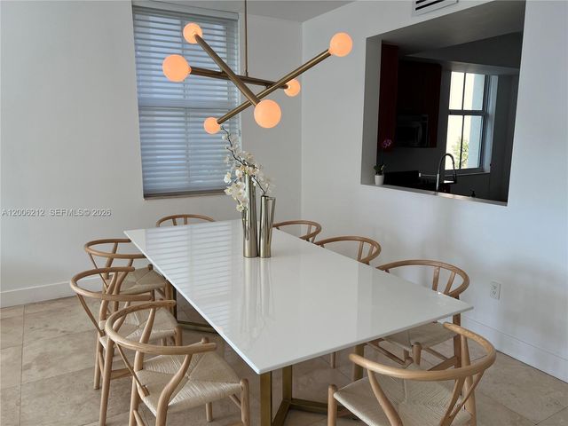 3340 NE 190th St 409, Aventura, FL 33180