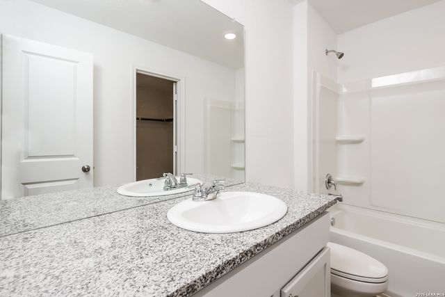 10619 McClintock, Converse, TX 78109