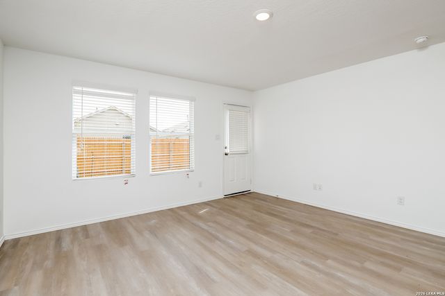 10619 McClintock, Converse, TX 78109