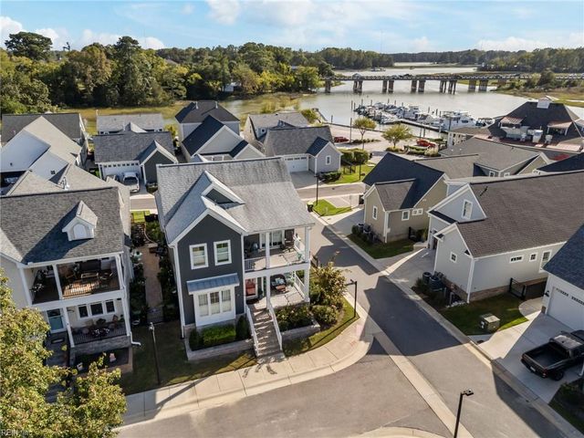 116 Creek LN, Suffolk, VA 23435