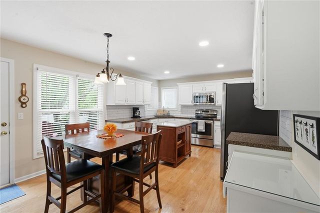 12265 S Mullen Road, Olathe, KS 66220