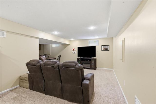 12265 S Mullen Road, Olathe, KS 66220