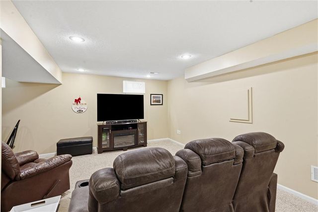 12265 S Mullen Road, Olathe, KS 66220