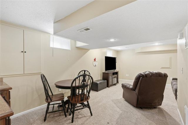 12265 S Mullen Road, Olathe, KS 66220