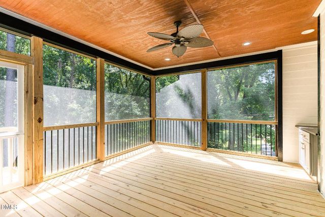 301 W College Street, Louisburg, NC 27549