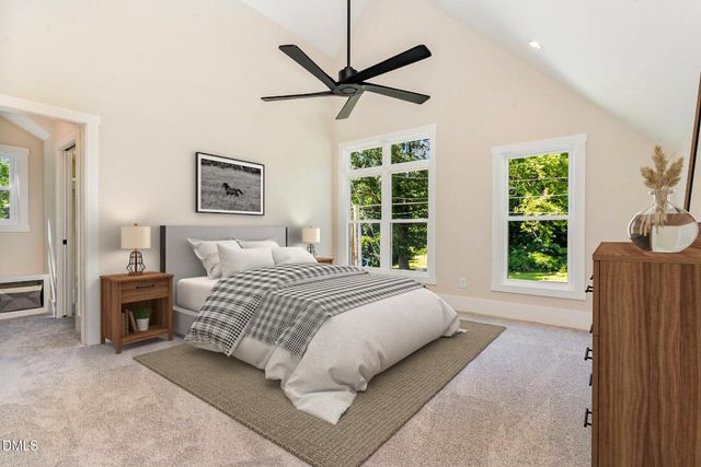 301 W College Street, Louisburg, NC 27549