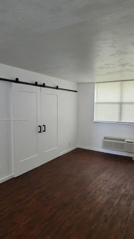 2401 Riverside Dr 510-B, Coral Springs, FL 33065