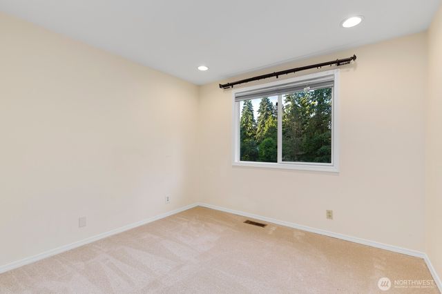 11404 NE 103rd Street, Kirkland, WA 98033