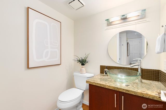 11404 NE 103rd Street, Kirkland, WA 98033