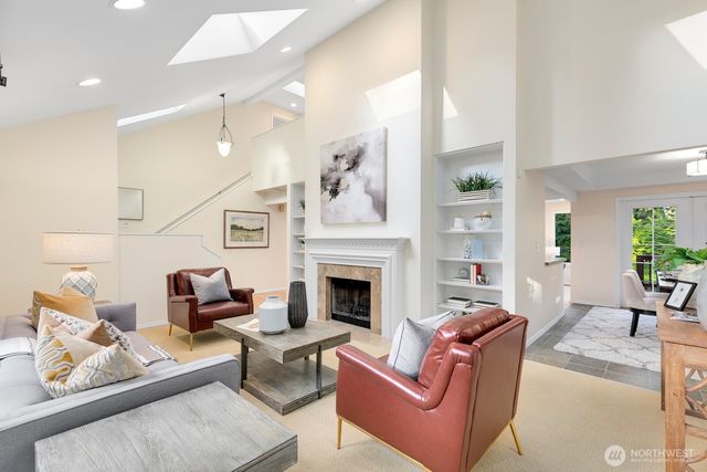 11404 NE 103rd Street, Kirkland, WA 98033