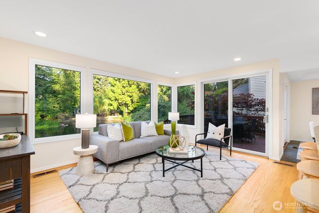 11404 NE 103rd Street, Kirkland, WA 98033