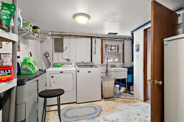 5851 Newport Avenue, Portage, IN 46368