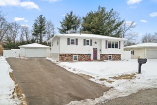 5851 Newport Avenue, Portage, IN 46368