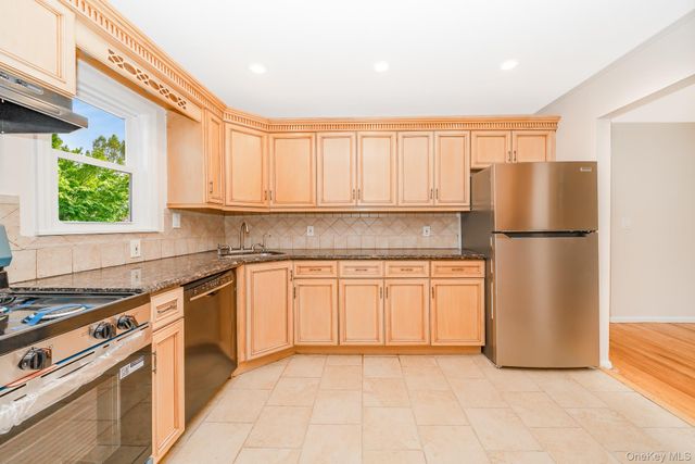 880 Washington Street, Baldwin, NY 11510