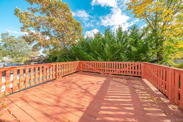 880 Washington Street, Baldwin, NY 11510