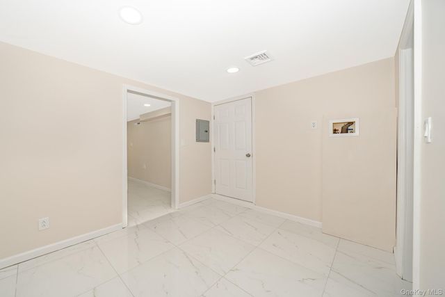 880 Washington Street, Baldwin, NY 11510