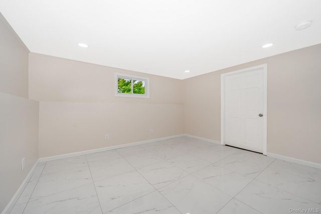 880 Washington Street, Baldwin, NY 11510