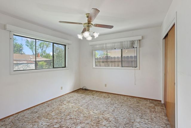 1617 Ashwood Dr, Modesto, CA 95350