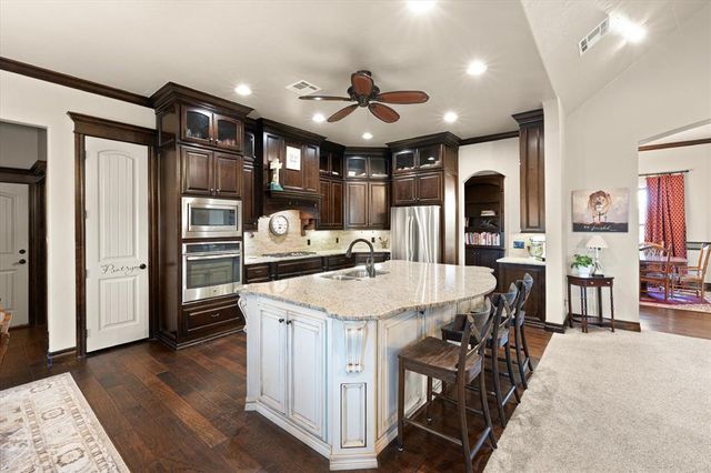 15821 SW 26th Street, El Reno, OK 73036